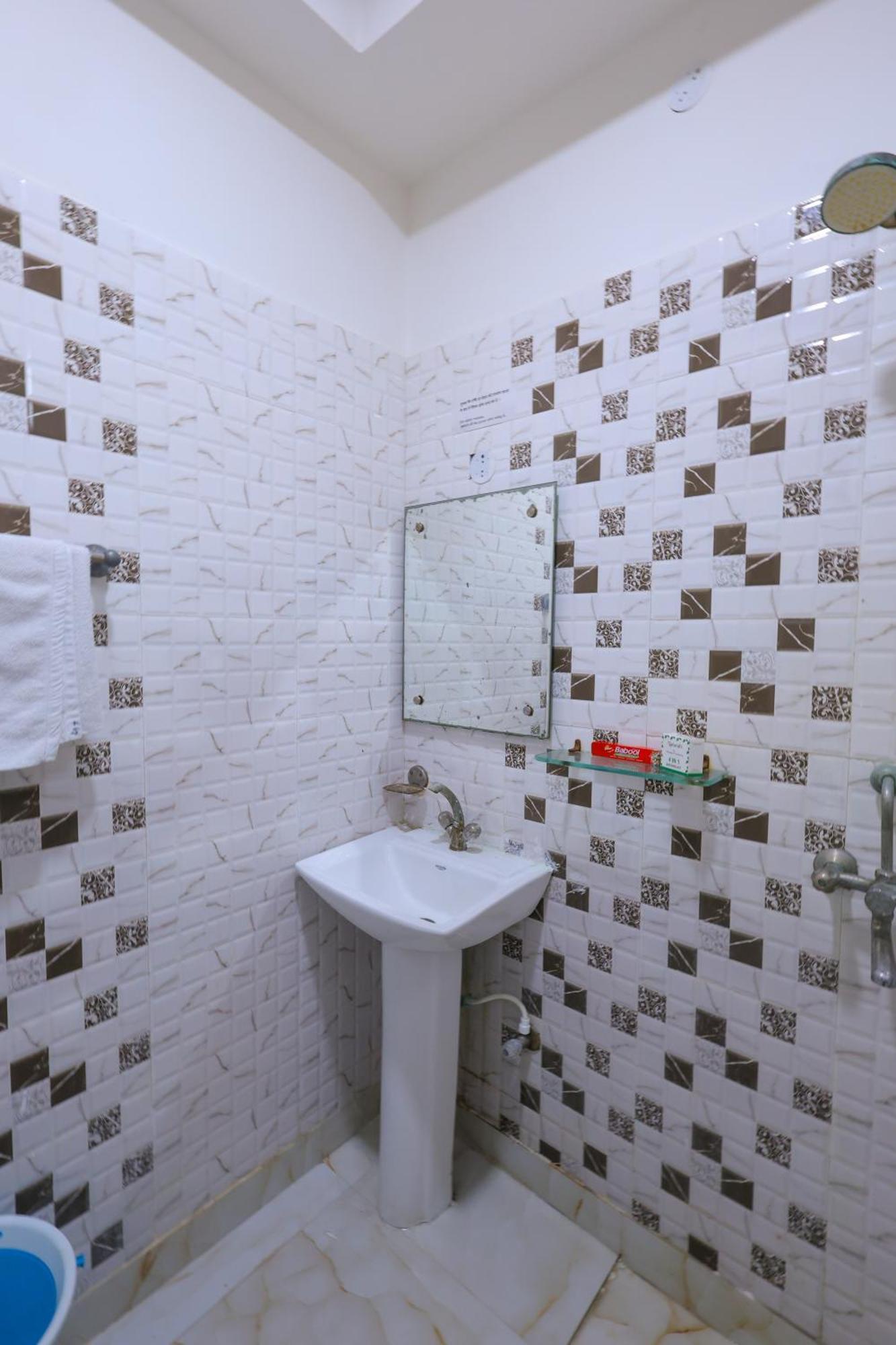אגרה Taj Classic Agra מראה חיצוני תמונה
