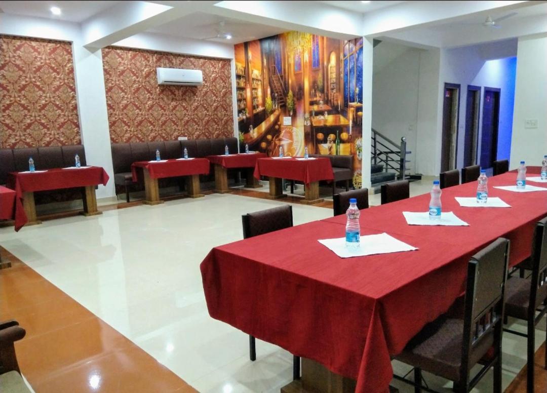 אגרה Taj Classic Agra מראה חיצוני תמונה